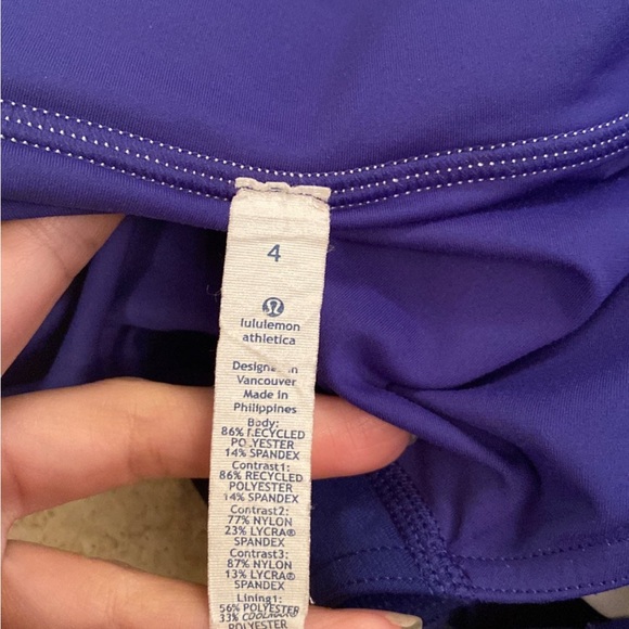 Lululemon shorts size 4 - Picture 4 of 4